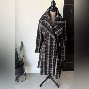 Chic Black and White Plaid Coat